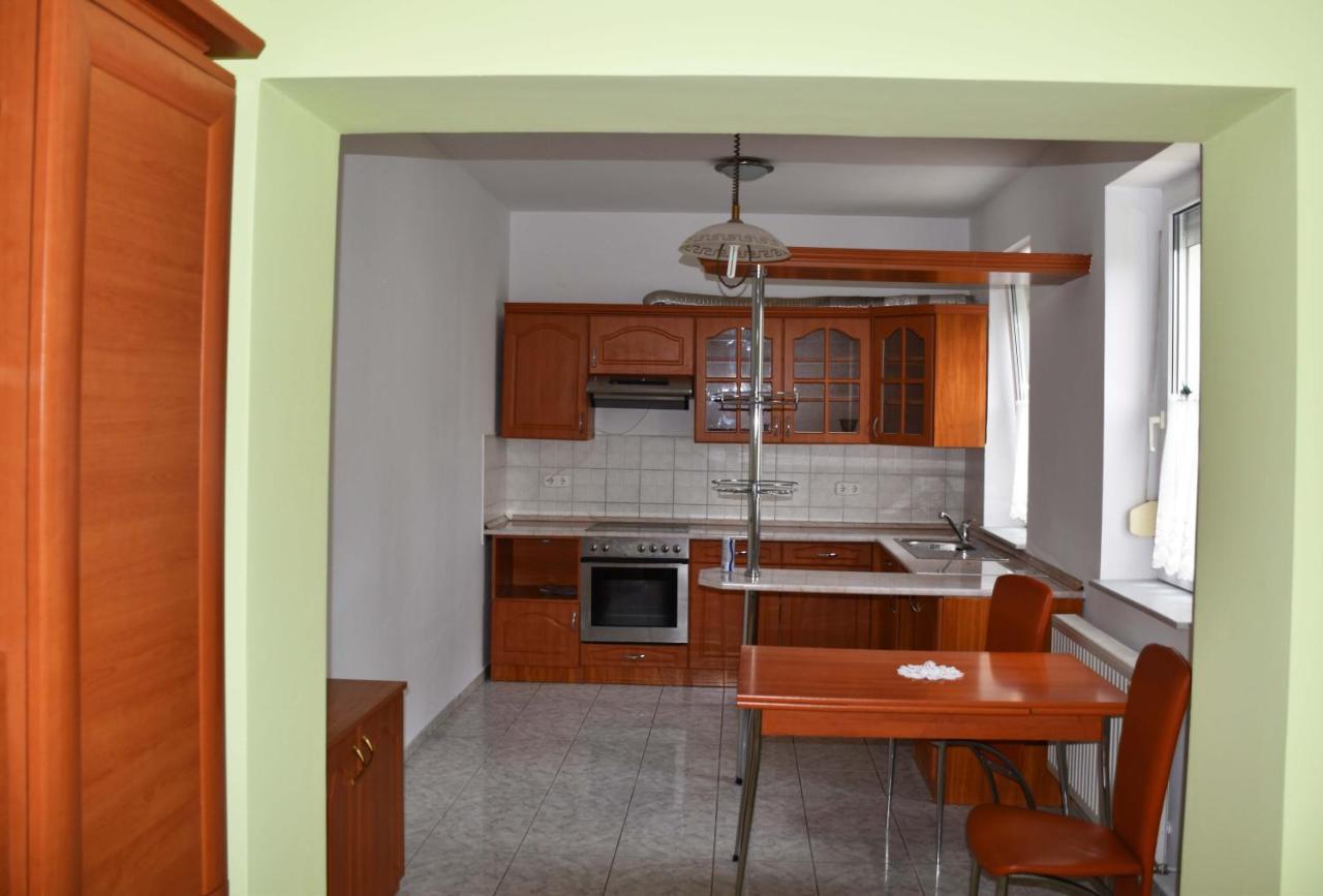 Pilikan Apartments Lenti Exterior photo